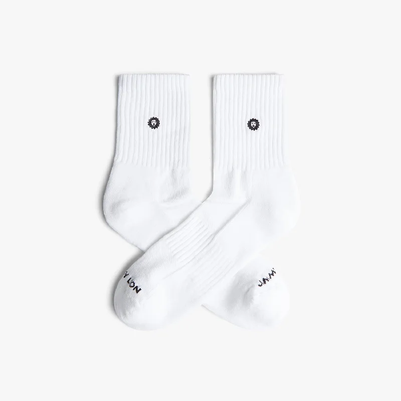 Athletic Essentials Lion Quarter - White