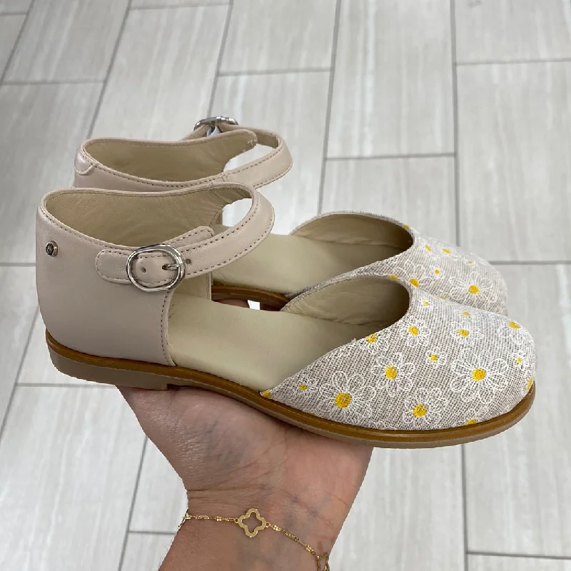 Manuela Linen Daisy Shoe